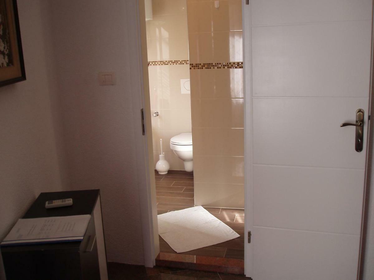 Apartment Oaza Rovinj Exterior photo